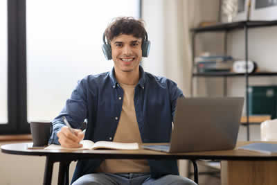 The Awesome Benefits of Online Learning